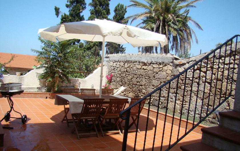 Location de vacances - Maison - Villa à Tresnuraghes - Notre  terrasse a l'arrière de la maison