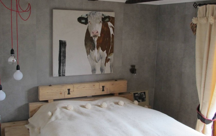 Location de vacances - Chalet à Bruson - chambre à coucher lit double (2 matelas)