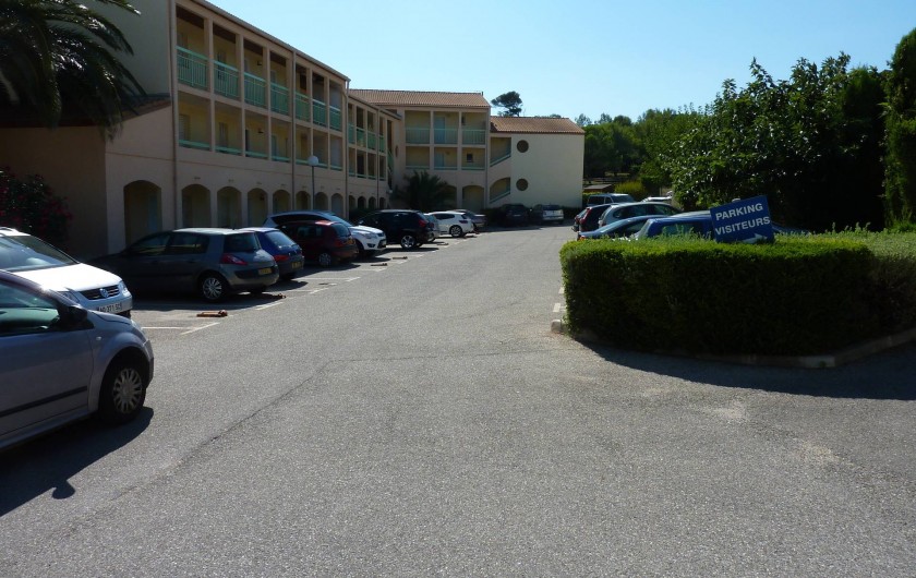 Location de vacances - Studio à Sausset-les-Pins - Parking privé