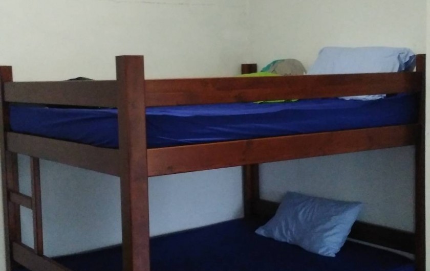 Location de vacances - Chalet à Guspini - L'espace couchage du cabanon