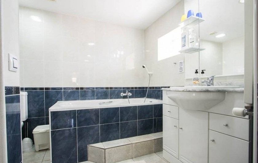 Location de vacances - Villa à Benissa - la salle de bain du studio