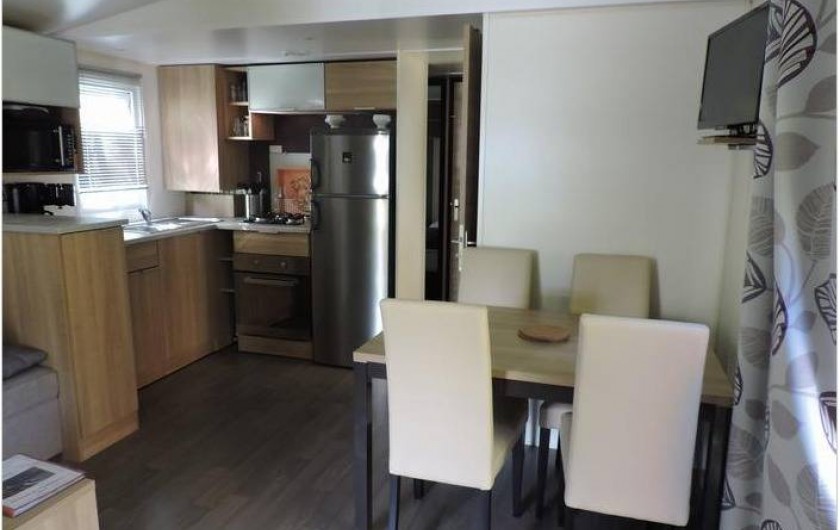 Location de vacances - Bungalow - Mobilhome à Vias - La pièce à vivre