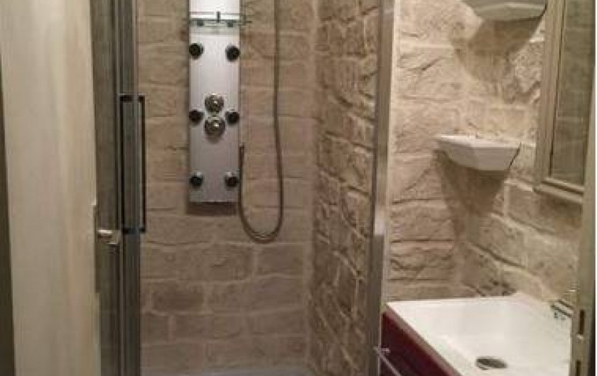 Location de vacances - Gîte à Charny - Douche 1er étage