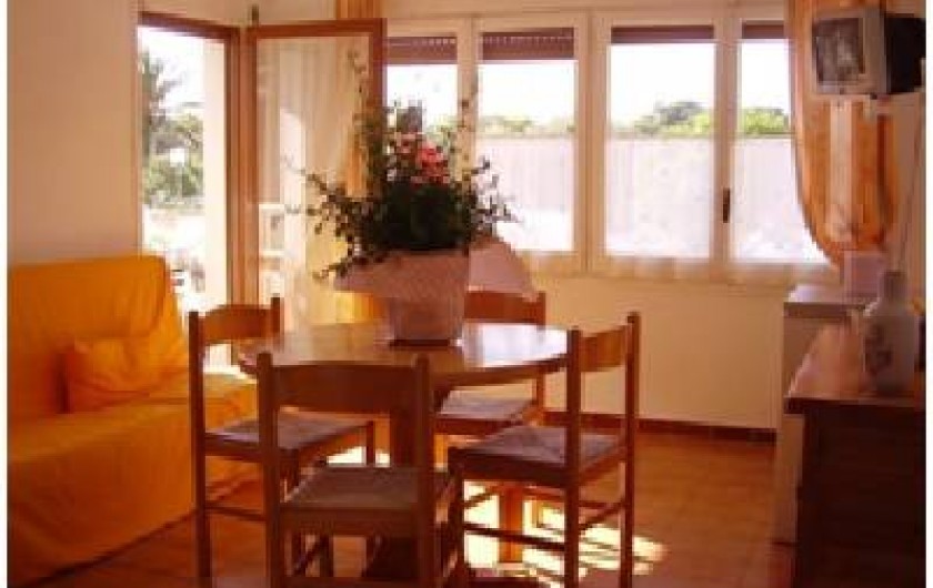 Location de vacances - Appartement à Roses - pièce de vie