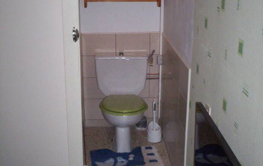 Location de vacances - Appartement à Saint-Martin-de-la-Brasque - WC séparé