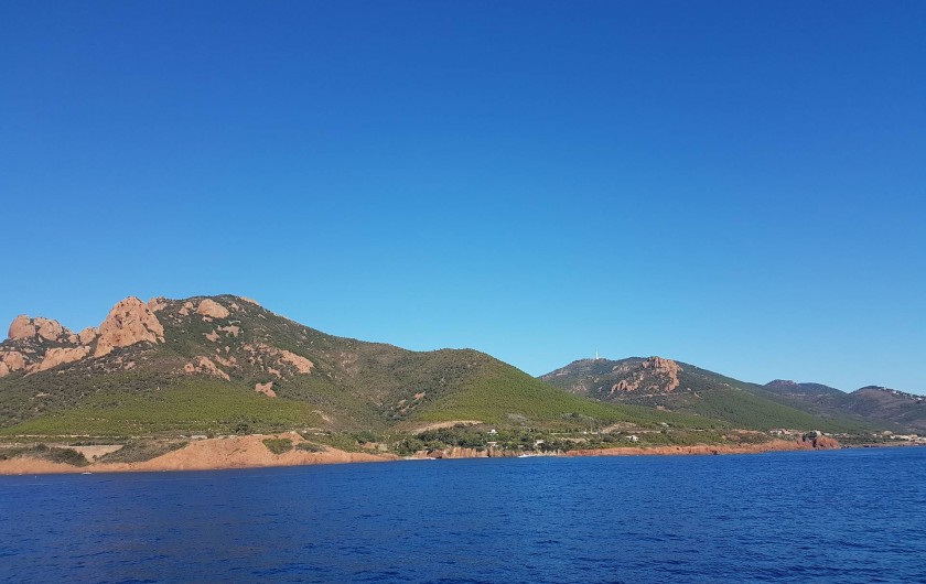 Location de vacances - Studio à Saint-Raphaël - Boulouris massif de  L'Esterel