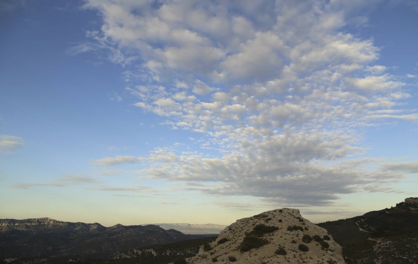Location de vacances - Villa à Aubagne - Vue de collines d 'Allauch