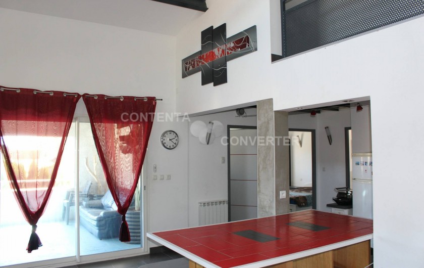 Location de vacances - Villa à Sainte Marie la Mer - accès terrasse chambre et salle d'eau