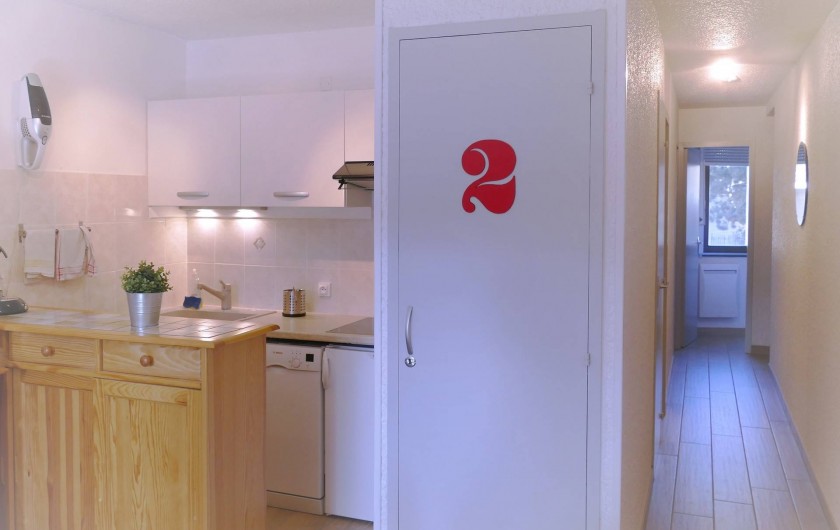 Location de vacances - Appartement à Les Deux Alpes - Cuisine avec four traditionnel