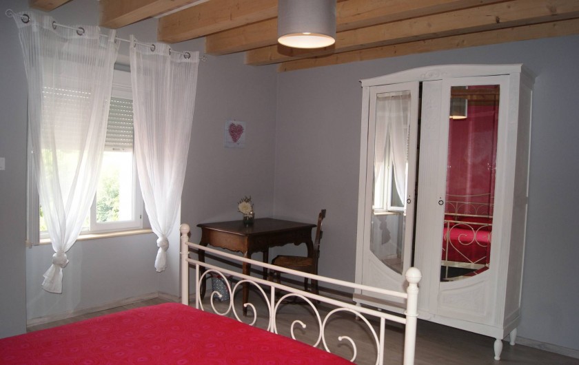 Location de vacances - Appartement à Barretaine - Chambre double rose