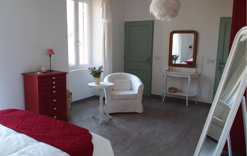 Location de vacances - Chambre d'hôtes à Saint-Saturnin-lès-Avignon - Chambre Cardinale