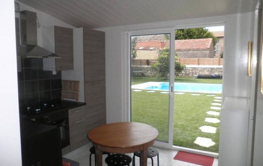 Location de vacances - Appartement à Châteauneuf-de-Gadagne - cuisine RdC