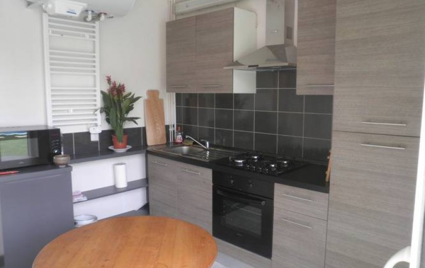 Location de vacances - Appartement à Châteauneuf-de-Gadagne - cuisine RdC