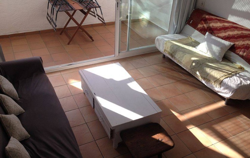 Location de vacances - Appartement à Cadaqués - salon oubert