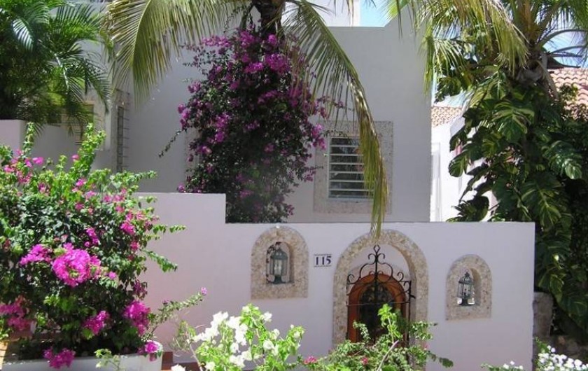 Location de vacances - Villa à Maho - Entrée côté accès piétonnier