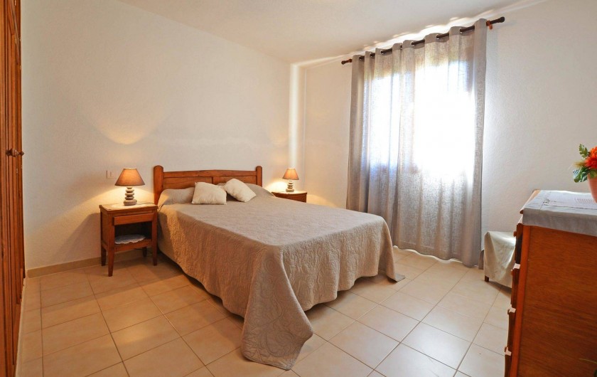 Location de vacances - Villa à Porto-Vecchio - GRANDE CHAMBRE villa 5 ou 6