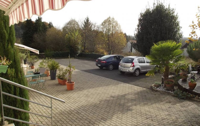 Location de vacances - Chambre d'hôtes à La Croix-en-Touraine - PARKING PRIVE
