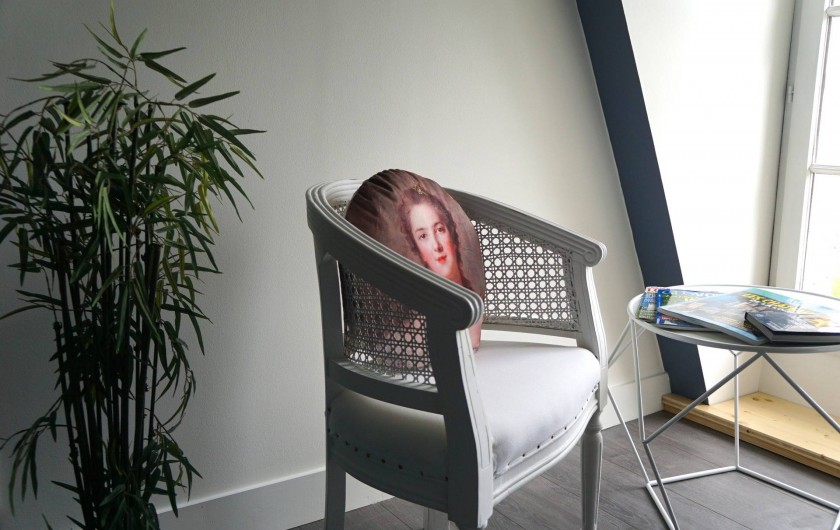 Location de vacances - Chambre d'hôtes à Messas - LE CLOS DE LA VIGNERONNE/PETIT COIN SALON _ ACCES AUX CHAMBRES