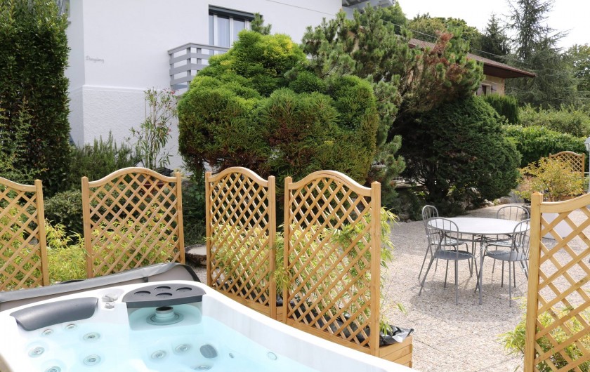 Location de vacances - Appartement à Aix-les-Bains - L'ambiance alcôve, détente assurée
