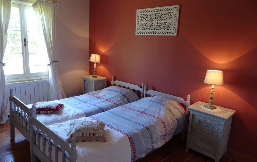 Location de vacances - Mas à Uzès - chambre deux lits simples