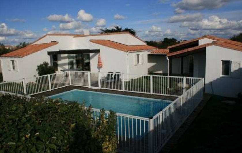 Location de vacances - Maison - Villa à Sainte-Marie-de-Ré - Piscine et maison