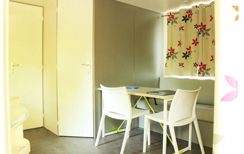 Location de vacances - Camping à Castelbouc - Intérieur mobil home