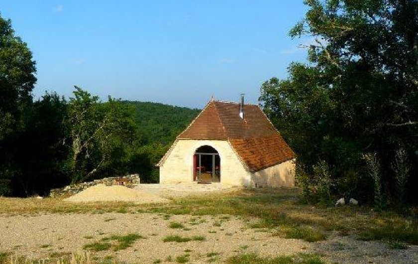 Location de vacances - Gîte à Lentillac-du-Causse - Entrée sur la pièce de vie plein est 