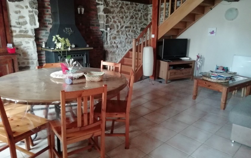 Location de vacances - Gîte à Menat - salle a manger