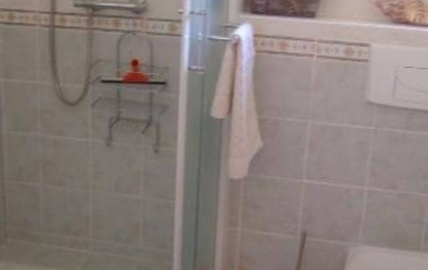 Location de vacances - Appartement à Esparron-de-Verdon - Location N 1   2 salle d'eau avec WC