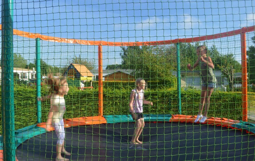 Location de vacances - Camping à Wacquinghen - trampolines géants