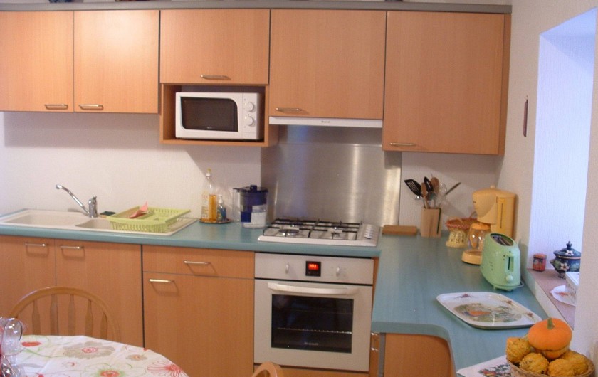 Location de vacances - Appartement à Oberrœdern - Lave vaisselle, four électrique, micro onde, congélateur, lave linge.