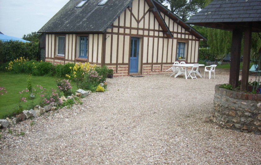 Location de vacances - Gîte à Berville-sur-Mer - extérieur du gîte