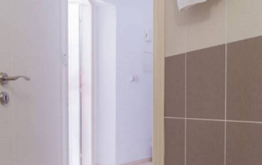 Location de vacances - Villa à Paphos - La salle de bain1