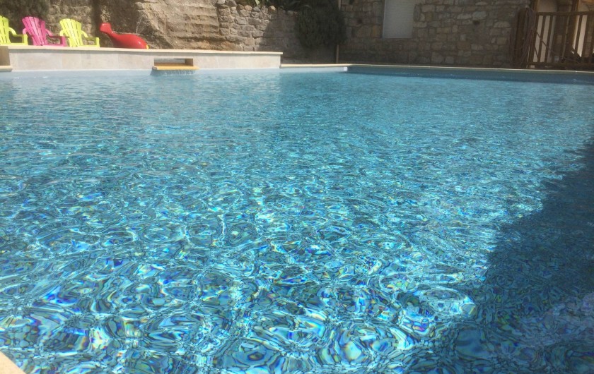 Location de vacances - Chalet à Vogüé - Piscine