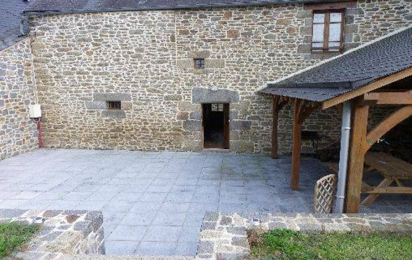 Location de vacances - Gîte à Combourg - terrasse arrière