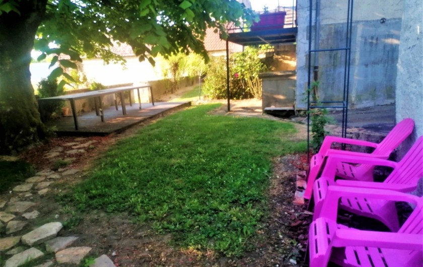 Location de vacances - Gîte à Sury-en-Vaux - Espace détente à côté de la terrasse