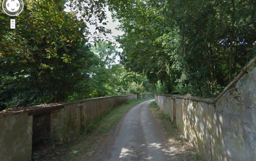 Location de vacances - Gîte à Sury-en-Vaux - Rue dans le village de Sury-en-vaux