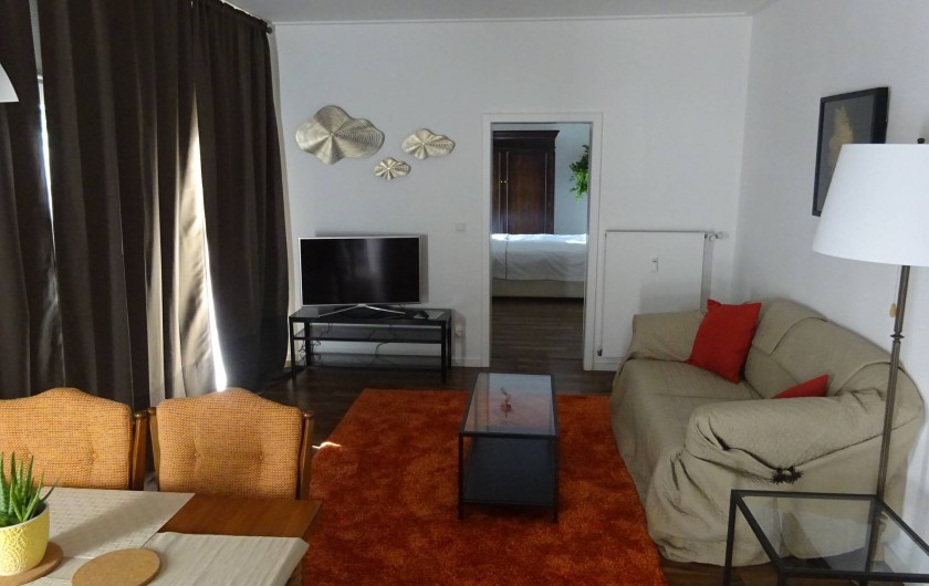 Location de vacances - Appartement à Linz am Rhein - Salle de séjour avec un clic-clac (canapé)