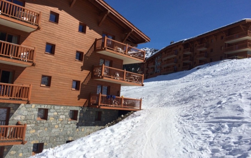 Location de vacances - Appartement à Arc 1800 - Immeuble directement sur les pistes, à 200m du centre station