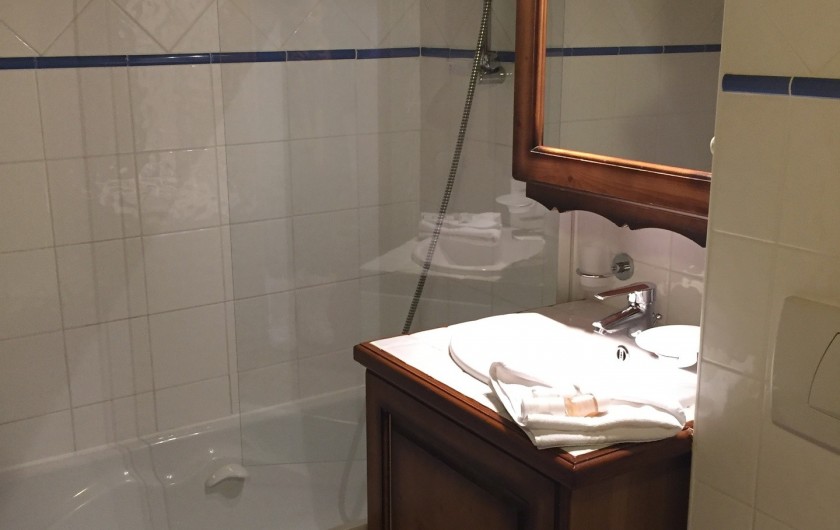 Location de vacances - Appartement à Arc 1800 - Il y a 2 salles de bains et 3 salles de douches