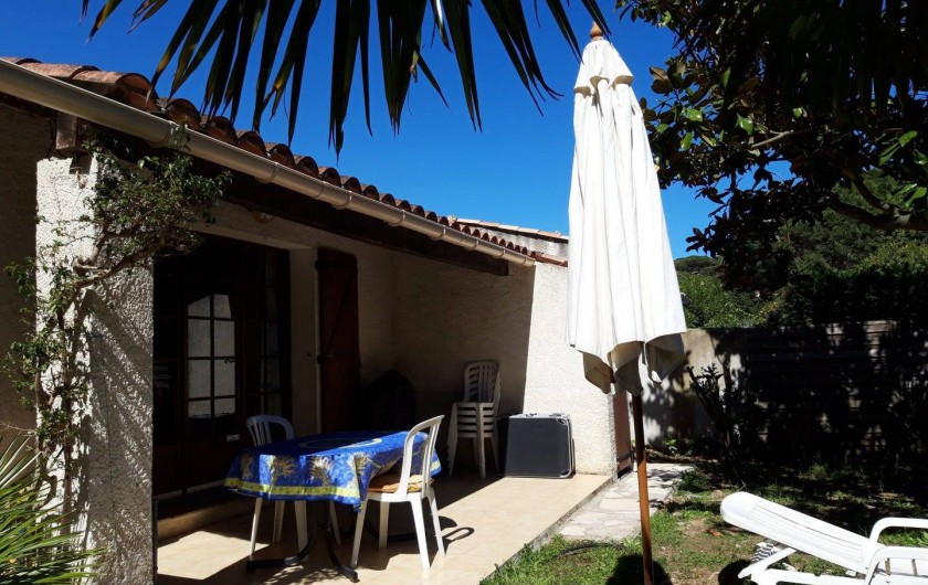 Location de vacances - Villa à Sainte-Maxime - la terrasse