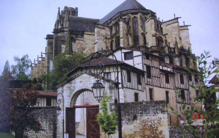 Location de vacances - Appartement à Verneuil-sur-Vienne - Cathédrale de Limoges