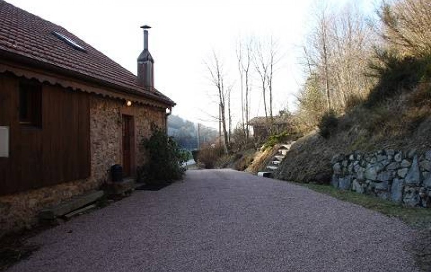 Location de vacances - Gîte à Rochesson - Entrée Grand Gite