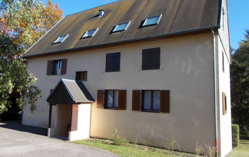 Location de vacances - Appartement à Labaroche - la résidence, les fenêtres des chambres en bas à droite