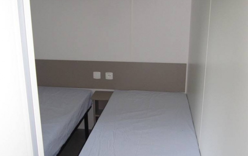 Location de vacances - Bungalow - Mobilhome à Saint-Brevin-les-Pins - Chambre 2, 2 lits simples