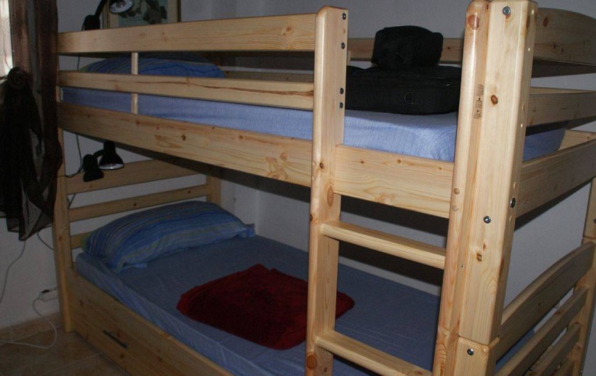 Location de vacances - Appartement à Punta Prima - Chambre 2 avec lit superposés