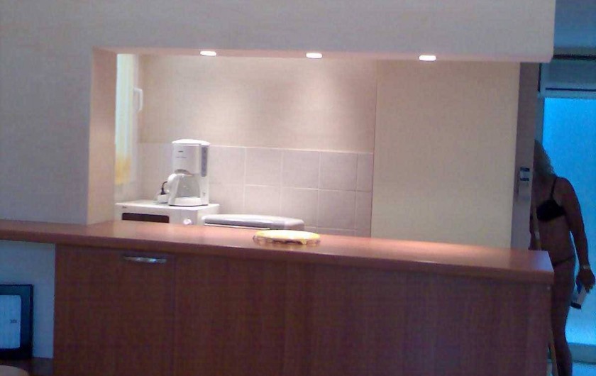 Location de vacances - Studio à Sanary-sur-Mer - Cuisine intégré