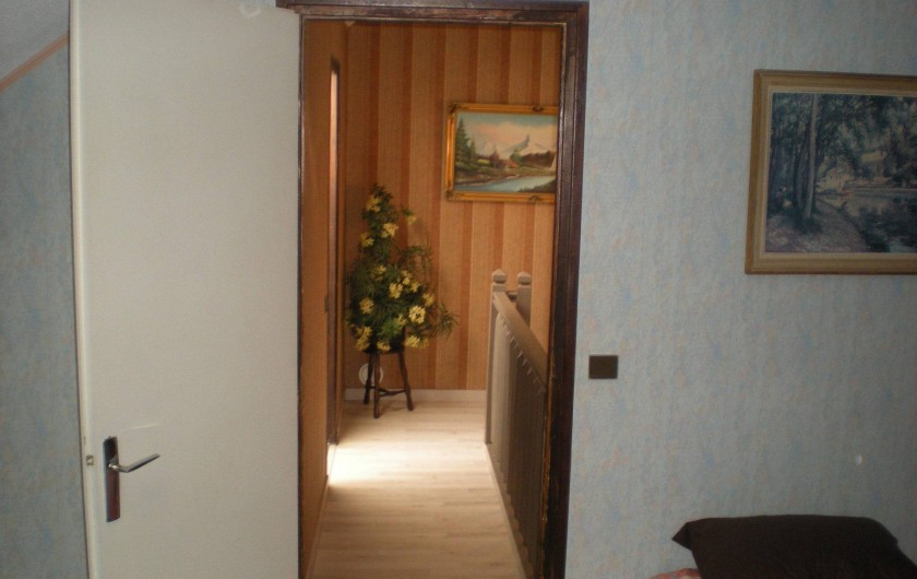 Location de vacances - Gîte à Gap - Couloir d'accès aux chambres