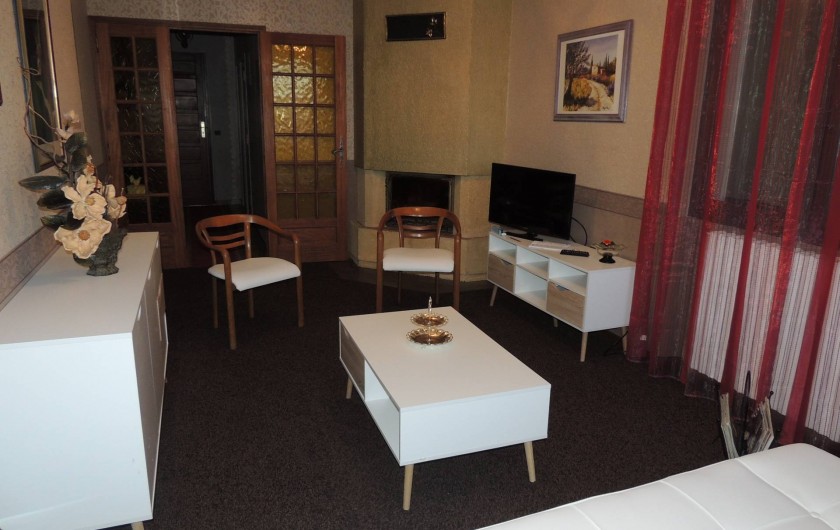 Location de vacances - Gîte à Gap - Le séjour sous un autre angle