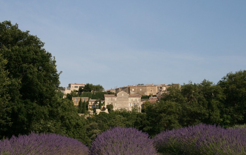 Location de vacances - Mas à Chantemerle-lès-Grignan - vue sur le village